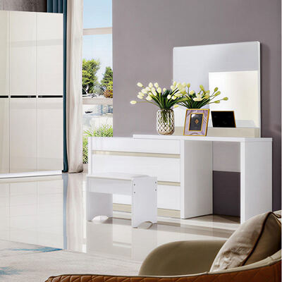 लकड़ी का किंग साइज बेडरूम फर्नीचर सेट स्टोरेज के साथ न्यूनतम आरामदायक उच्च गुणवत्ता मास्टर सुइट लक्जरी आधुनिक